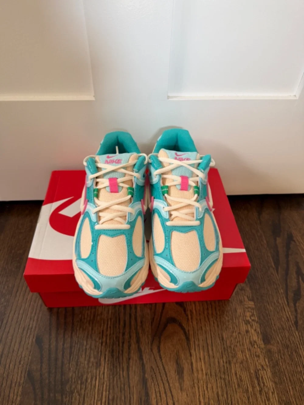 Nike V5 RNR Sneakers (Guava Ice/Pale Ivory - Pinksicle) - W6 | NIB